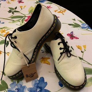 Dr. Martens. Aurora white glitter.  woman’s 6. NWT
